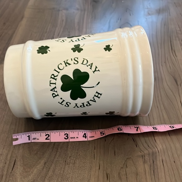 Mug XL for Happy St. Patrick’s Day Pottery in EUC Vintage 40 ounces - Picture 5 of 5